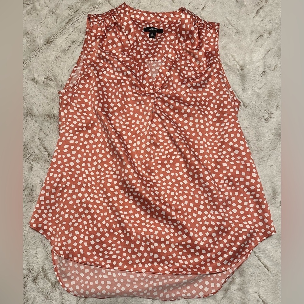 Alfani Coral and White Satin V Neck Tank  Blouse - Picture 3 of 11